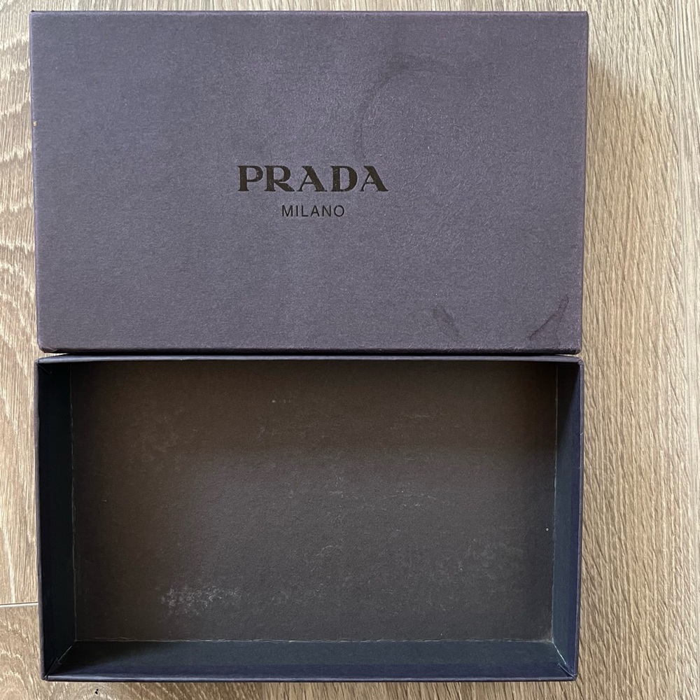 Prada Box (BB22) - Picture 7 of 7